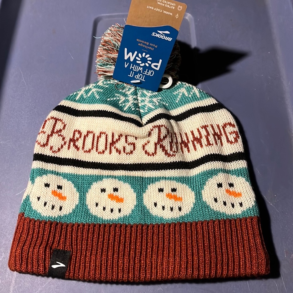 NWT adorable Brooks Pom beanie